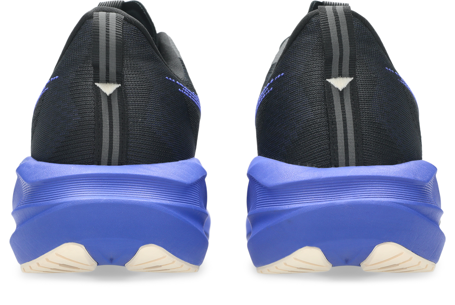 Mens Asics Novablast 5